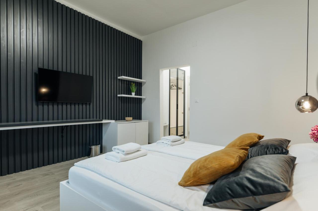 Boutique Suites Joyce Medulin With Free Parking Eksteriør billede