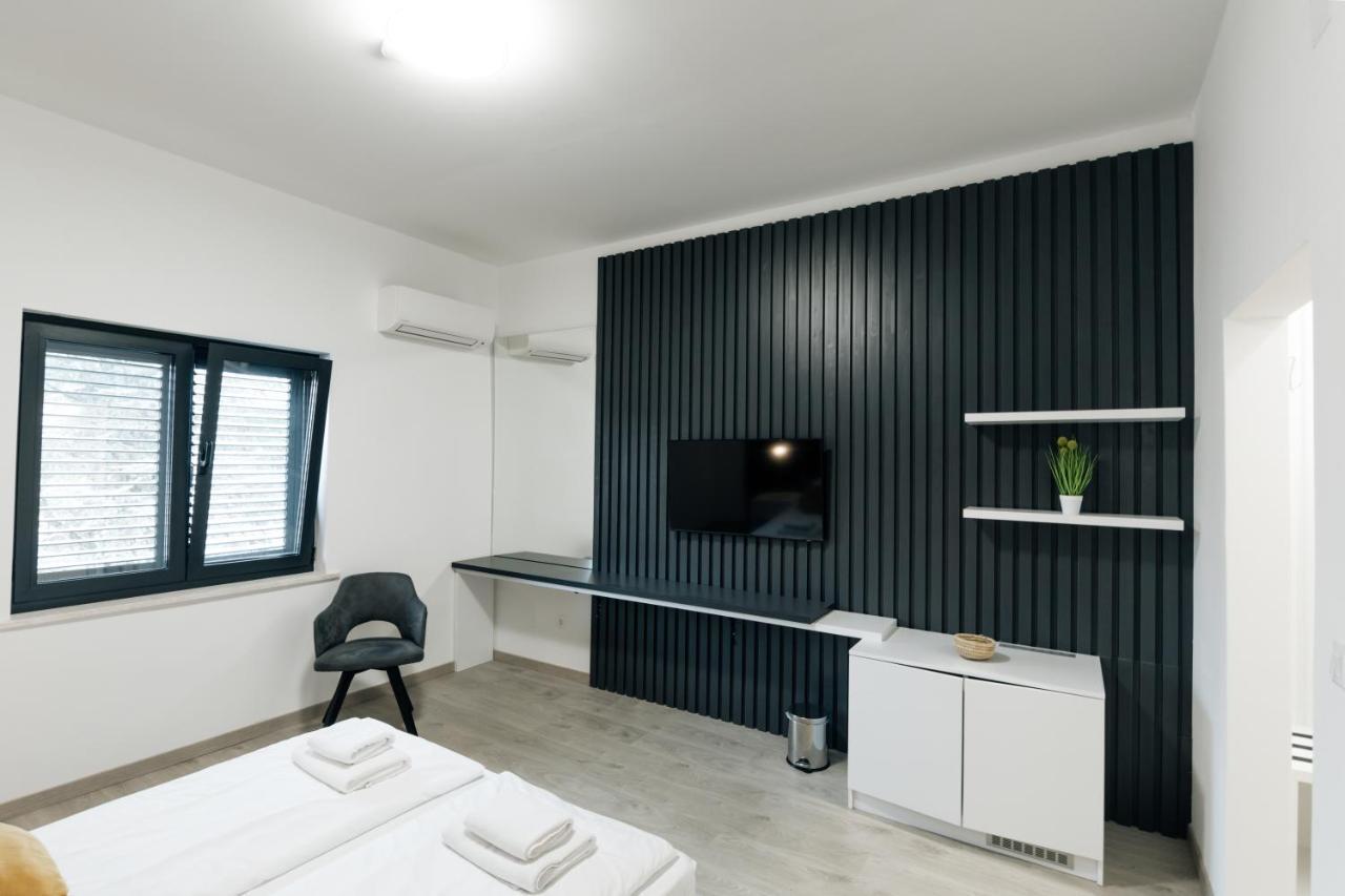 Boutique Suites Joyce Medulin With Free Parking Eksteriør billede